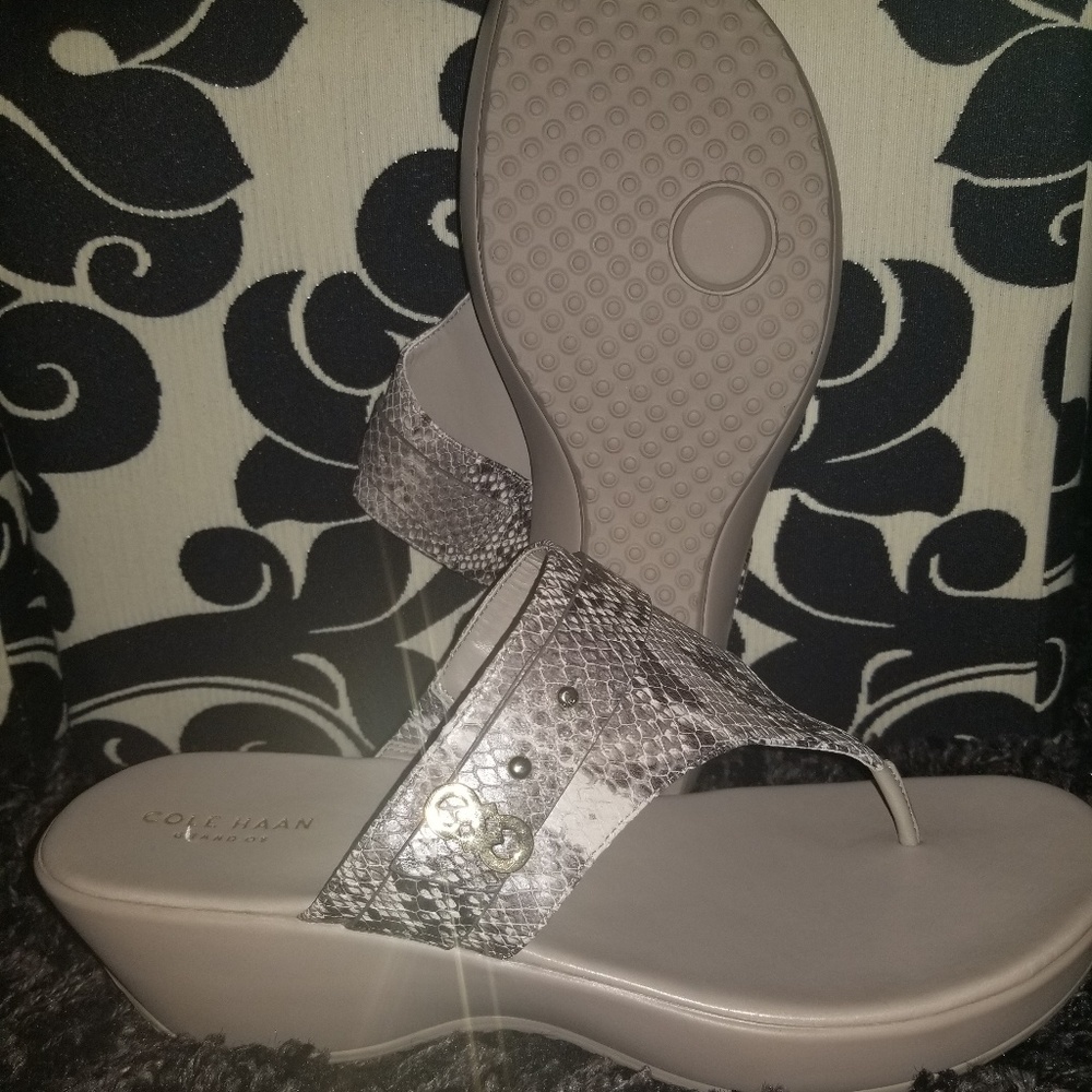 Cole Haan Sandles